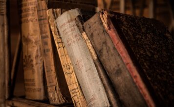 Czym różni się edukacja formalna od nieformalnej?